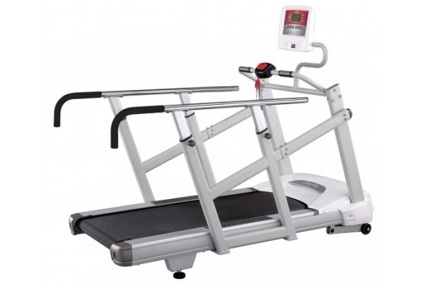 TREADMILL WITH SIDE RAIL AND SUPPORTS